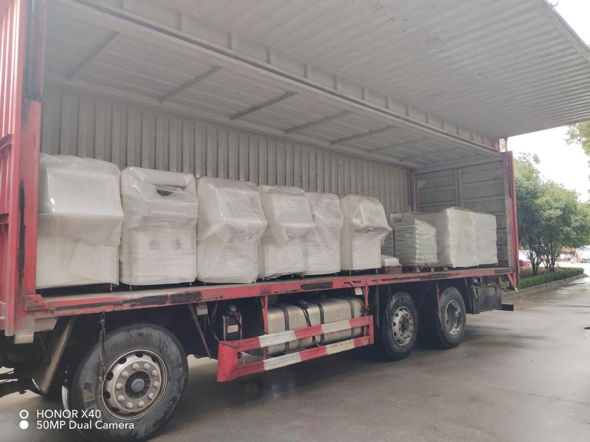Security inspection equipment is constantly being dispatched without stopping